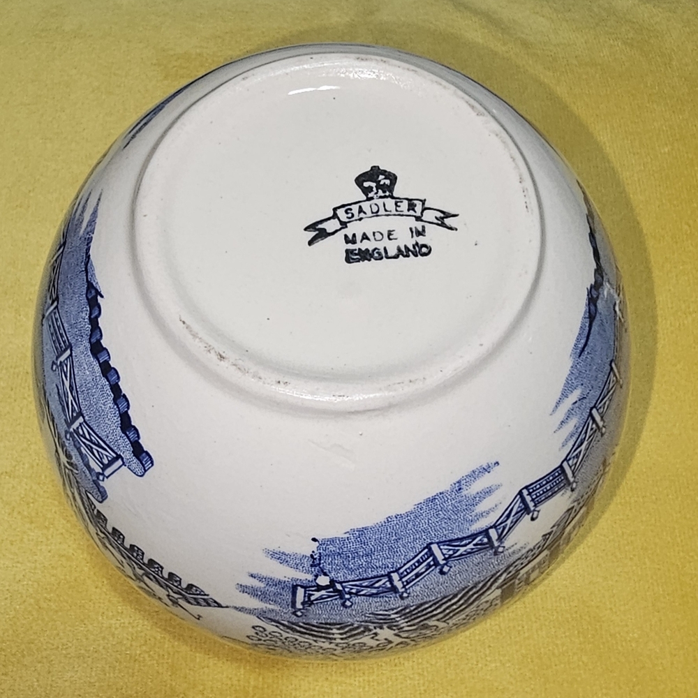 Blue and White Ceramic Jar - Picture 4 of 5